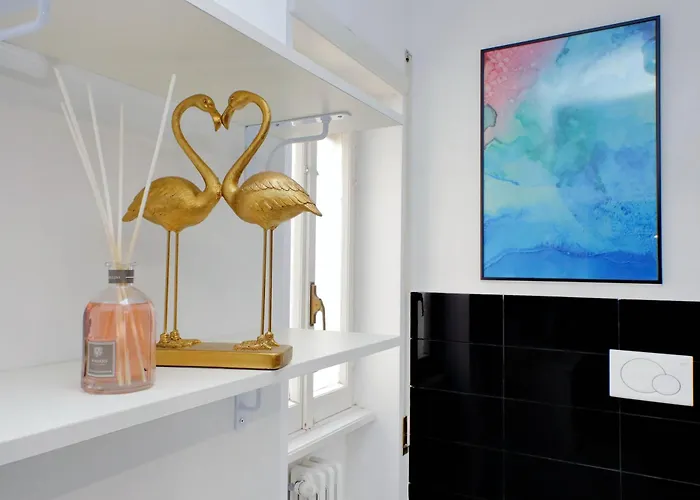 Апартаменты Real Vatican Apartment 5 Min From Metro Рим