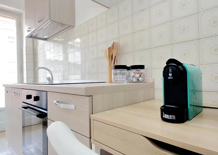 Апартаменты Real Vatican Apartment 5 Min From Metro Рим