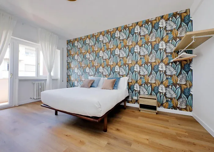 Апартаменты Real Vatican Apartment 5 Min From Metro *