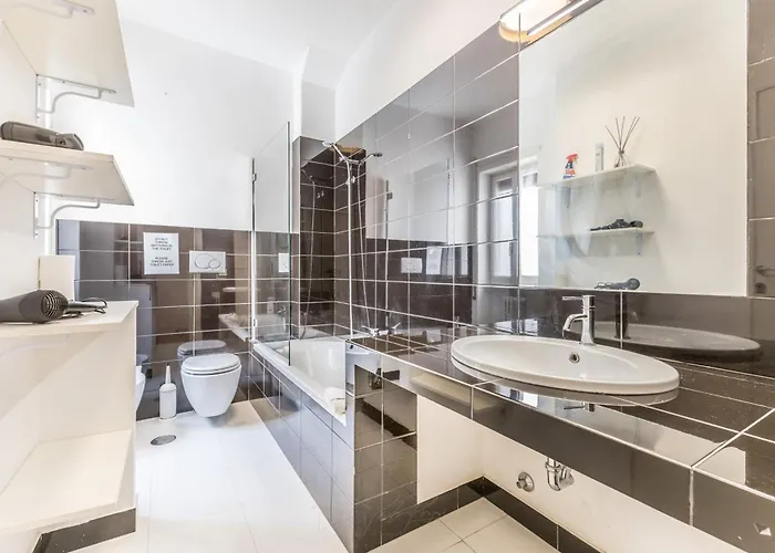 Апартаменты Real Vatican Apartment 5 Min From Metro Рим